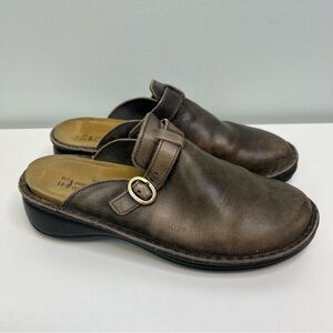 NAOT Womens Shoes Size 41 US 10 Slide On Clogs Mules Brown Leather Comfort Wear